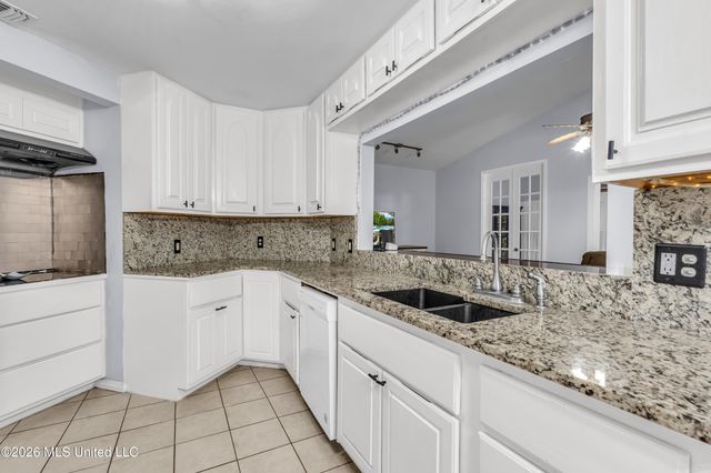 130 Melody Lane, Bay Saint Louis, MS 39520