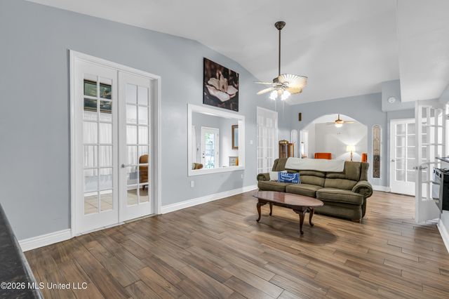 130 Melody Lane, Bay Saint Louis, MS 39520