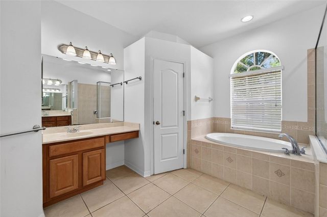 2309 SILVER TRUMPET COURT, Valrico, FL 33594