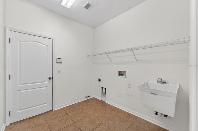 2309 SILVER TRUMPET COURT, Valrico, FL 33594