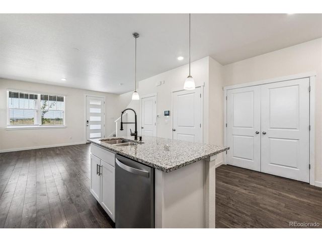 21891 E 7th Ave, Aurora, CO 80018