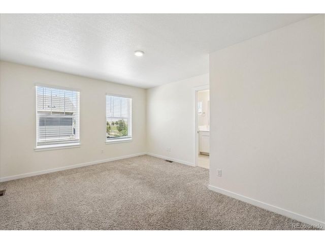 21891 E 7th Ave, Aurora, CO 80018