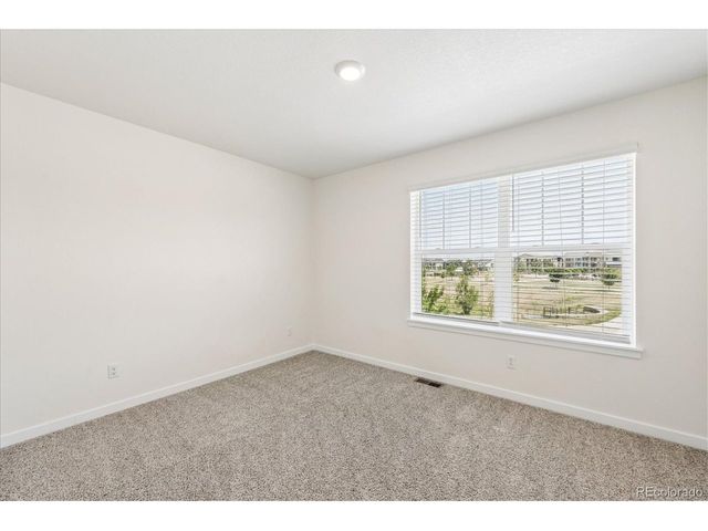 21891 E 7th Ave, Aurora, CO 80018