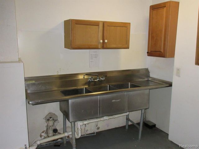 10545 Whittier Street, Detroit, MI 48224