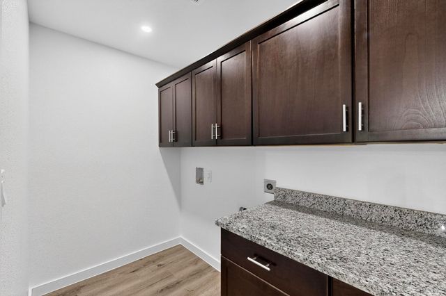 420 County Road 1130, Cumby, TX 75433