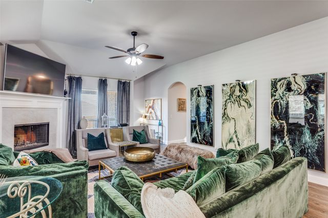 8228 Manx Point, Godley, TX 76044