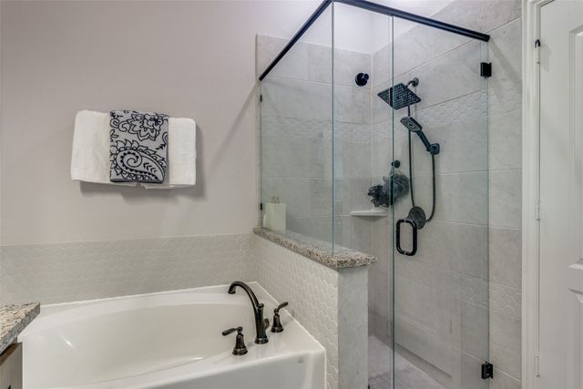 8228 Manx Point, Godley, TX 76044