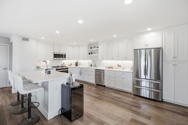 86 Montego Ct, Coronado, CA 92118