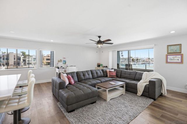 86 Montego Ct, Coronado, CA 92118