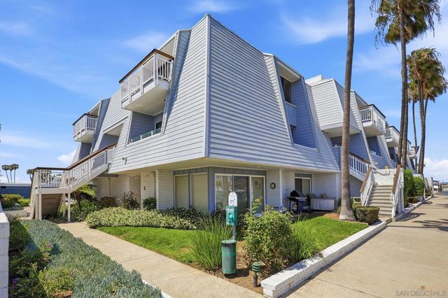 86 Montego Ct, Coronado, CA 92118