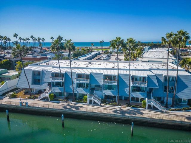 86 Montego Ct, Coronado, CA 92118