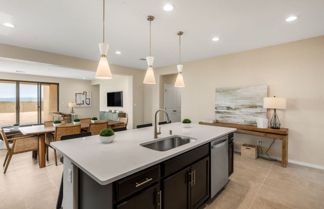 15 Calle Reflejo, Santa Fe, NM 87508