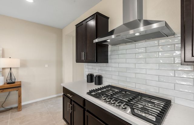 15 Calle Reflejo, Santa Fe, NM 87508
