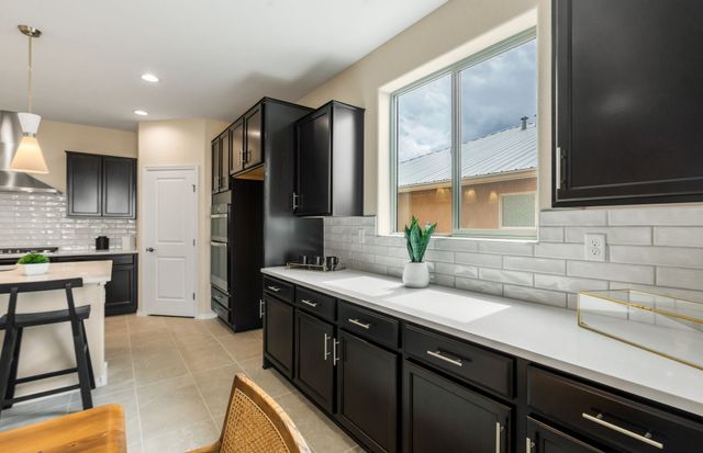15 Calle Reflejo, Santa Fe, NM 87508