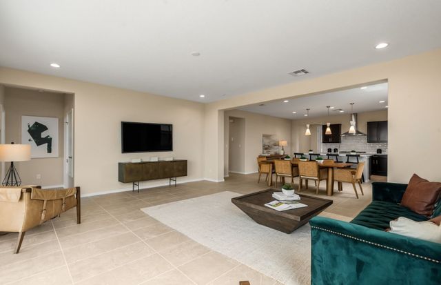 15 Calle Reflejo, Santa Fe, NM 87508