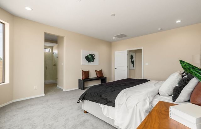 15 Calle Reflejo, Santa Fe, NM 87508