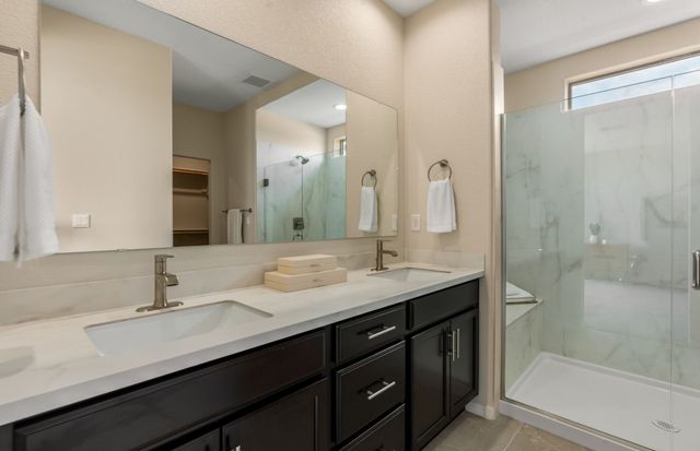 15 Calle Reflejo, Santa Fe, NM 87508
