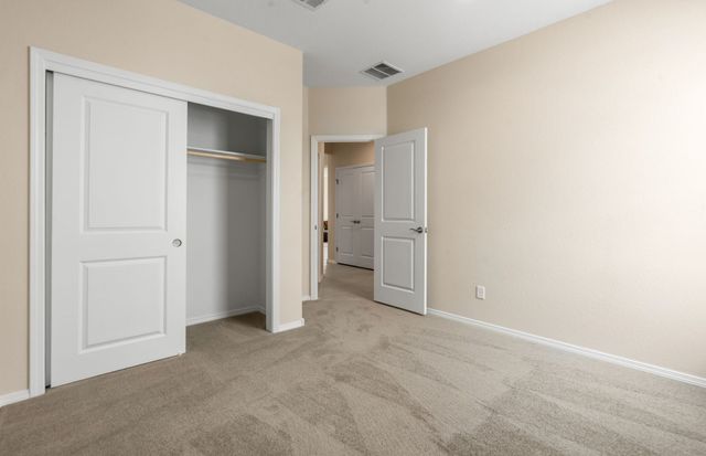 15 Calle Reflejo, Santa Fe, NM 87508
