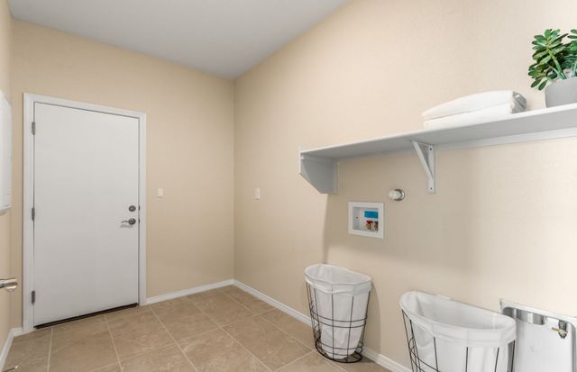 15 Calle Reflejo, Santa Fe, NM 87508