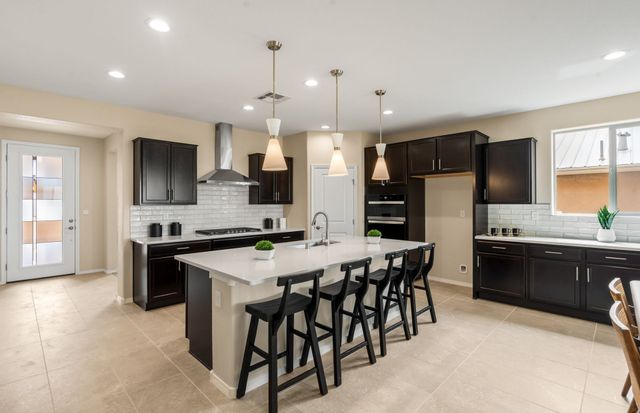 15 Calle Reflejo, Santa Fe, NM 87508