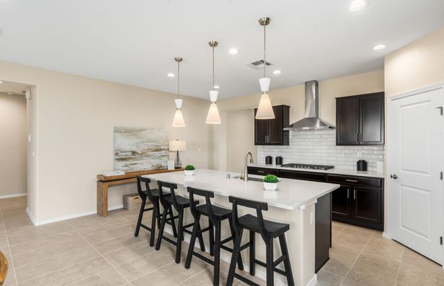 15 Calle Reflejo, Santa Fe, NM 87508