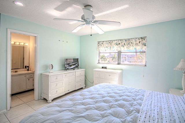 2222 NE 1st Way 202, Boynton Beach, FL 33435