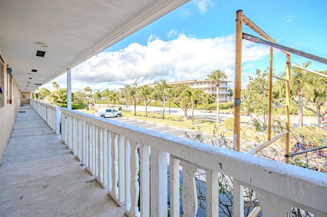 2222 NE 1st Way 202, Boynton Beach, FL 33435