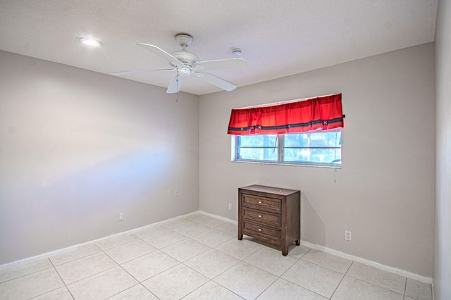 2222 NE 1st Way 202, Boynton Beach, FL 33435