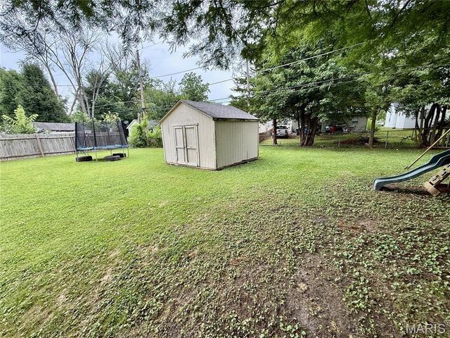 330 N 40th Street, Belleville, IL 62226