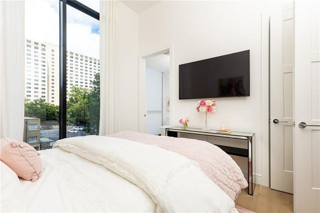 2425 Peachtree NE Road 404, Atlanta, GA 30305