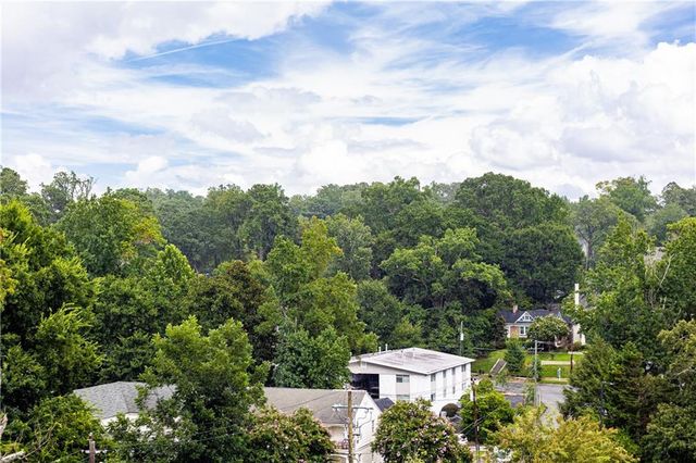 2425 Peachtree NE Road 404, Atlanta, GA 30305