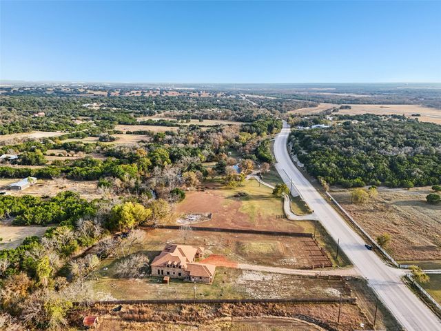 8370 Old 195, Florence, TX 76527