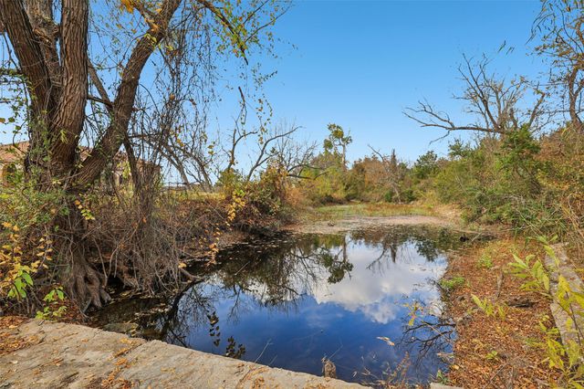 8370 Old 195, Florence, TX 76527