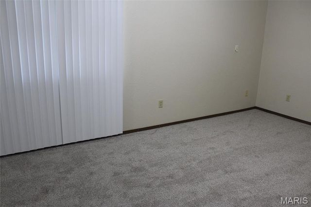 1820 MUNY VISTA Court B, Alton, IL 62002