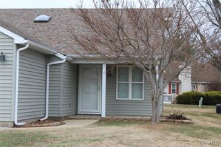 1820 MUNY VISTA Court B, Alton, IL 62002