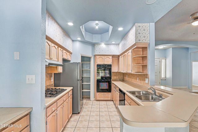 11917 PUEBLO AMABLE Way, El Paso, TX 79936