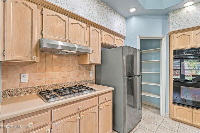 11917 PUEBLO AMABLE Way, El Paso, TX 79936