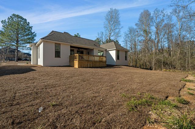 52 Buckskin Dr., Hattiesburg, MS 39402