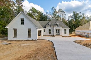 52 Buckskin Dr., Hattiesburg, MS 39402