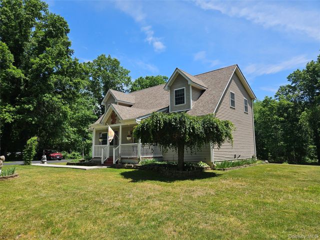 124 Long Lane, Pine Bush, NY 12721