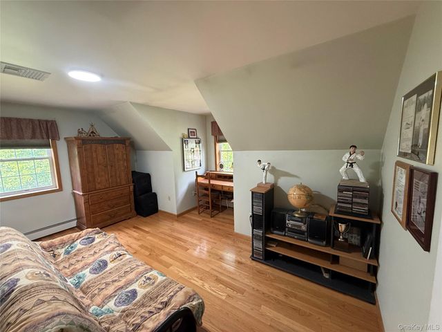 124 Long Lane, Pine Bush, NY 12721