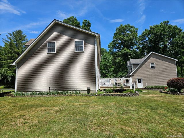124 Long Lane, Pine Bush, NY 12721