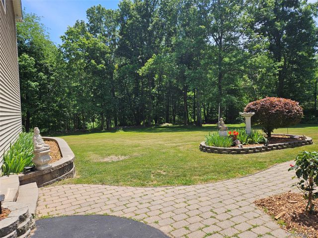 124 Long Lane, Pine Bush, NY 12721