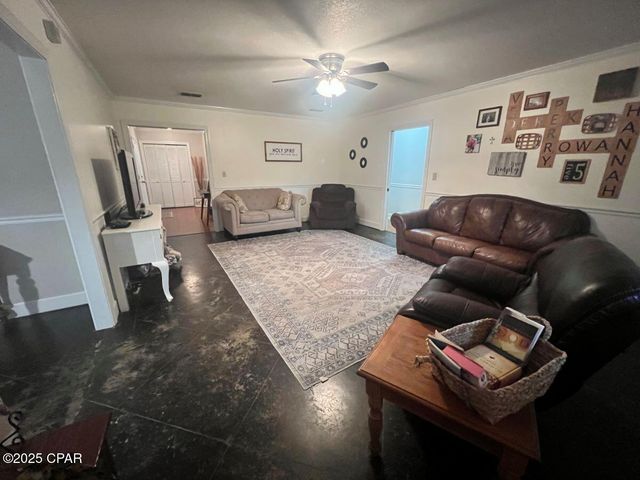 10715 NW Judy Drive, Bristol, FL 32321