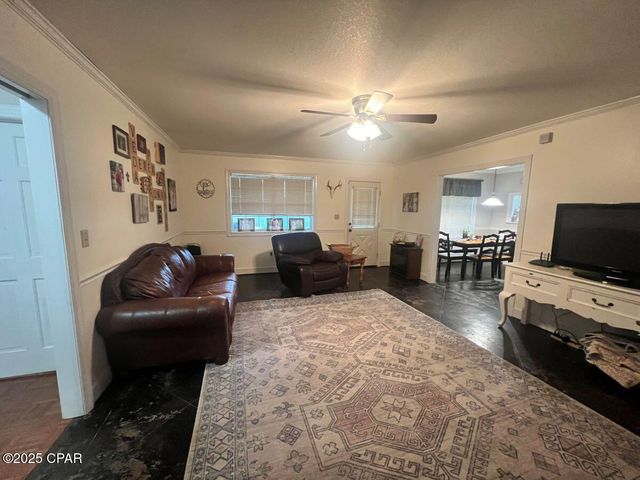 10715 NW Judy Drive, Bristol, FL 32321