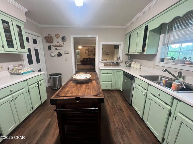 10715 NW Judy Drive, Bristol, FL 32321