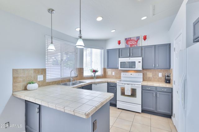 1704 S 39TH Street 29, Mesa, AZ 85206