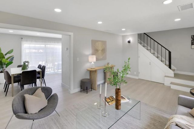 1526 Desdemona Court, San Jose, CA 95121