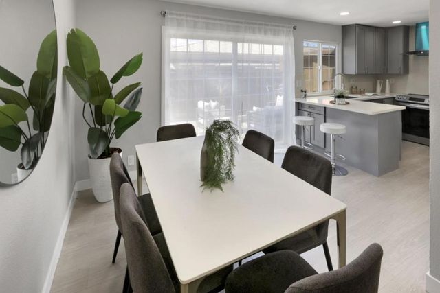 1526 Desdemona Court, San Jose, CA 95121