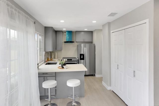 1526 Desdemona Court, San Jose, CA 95121